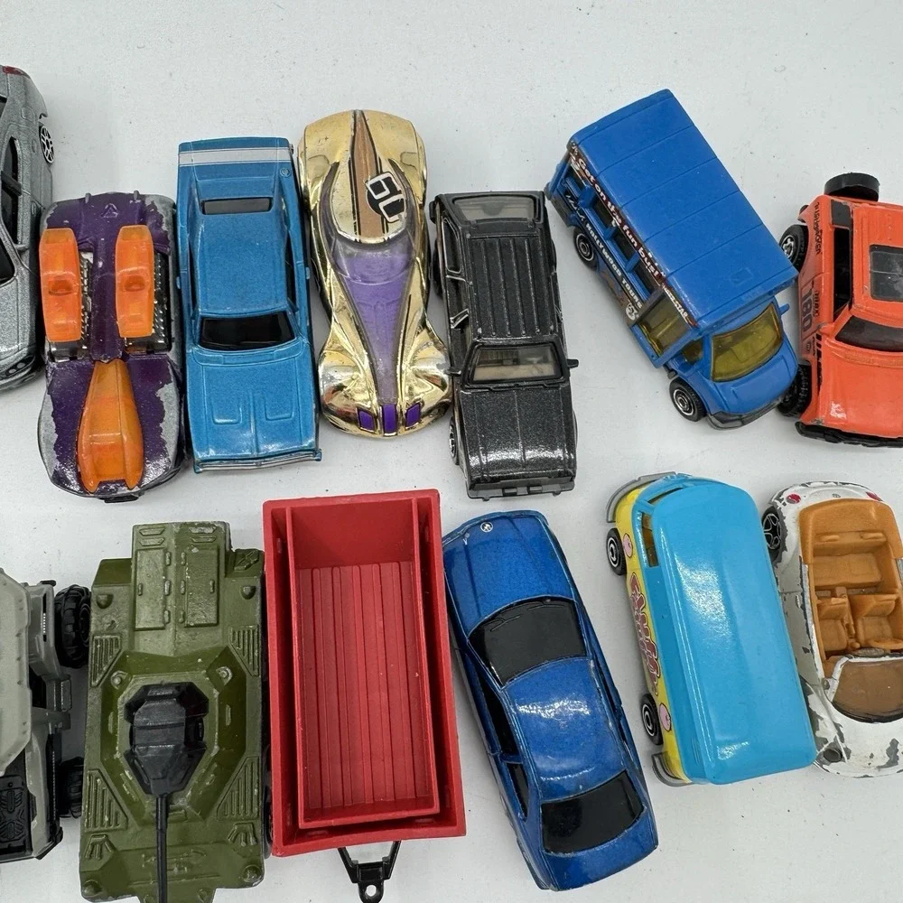 Vintage Diecast Car Lot Of 21 Matchbox Maisto Mattel Racing Champions‎ 90s